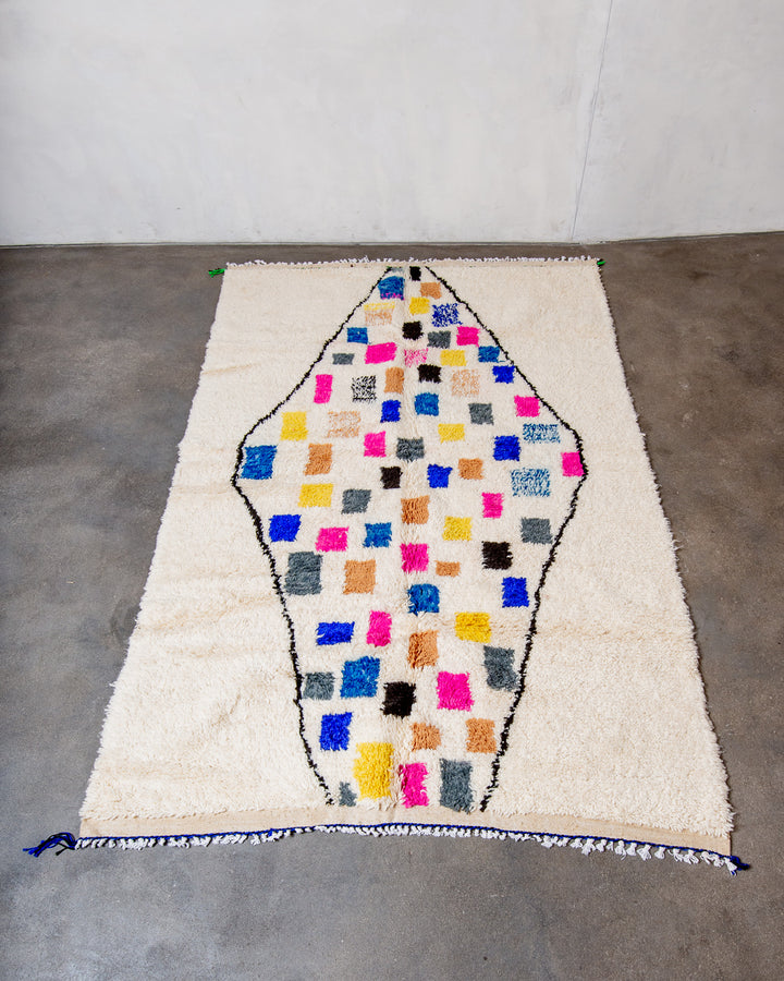 Modern designer handcrafted Berber rug from Morocco. Azilal rug with beautiful colours and patterns. Made of sheep’s wool and colourful cotton.