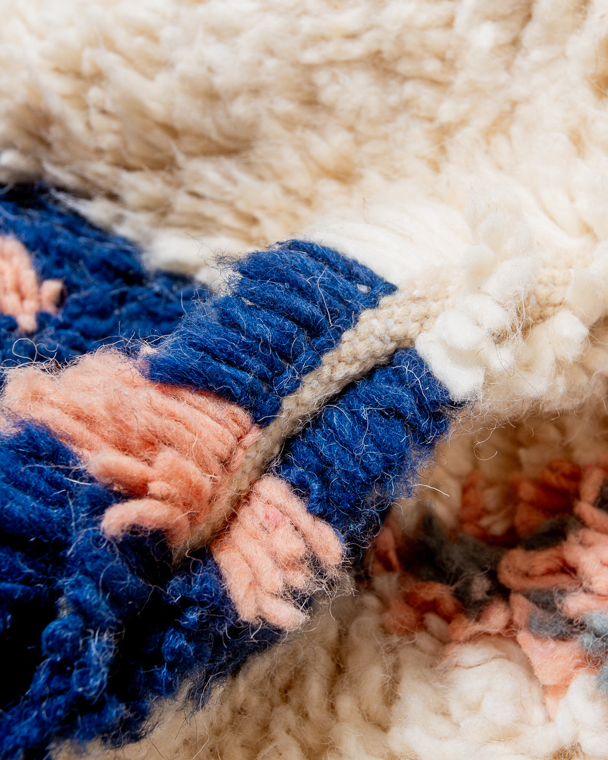 Modern designer handcrafted Berber rug from Morocco. Azilal rug with beautiful colours and patterns. Made of sheep’s wool and colourful cotton.