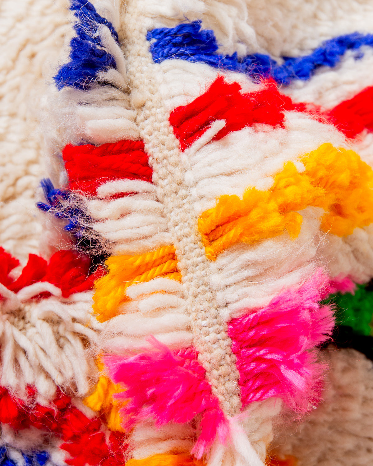 Modern designer handcrafted Berber rug from Morocco. Azilal rug with beautiful colours and patterns. Made of sheep’s wool and colourful cotton.