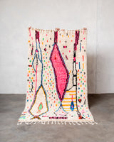 Moderner, handgefertigter Berber-Teppich aus Marokko. Azilal-Teppich mit wunderschönen Farben und Mustern. Aus Schafwolle und bunter Baumwolle.