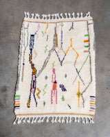 Moderner, handgefertigter Berber-Teppich aus Marokko. Azilal-Teppich mit wunderschönen Farben und Mustern. Aus Schafwolle und bunter Baumwolle.
