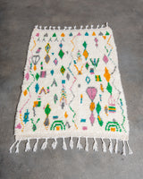 Moderner, handgefertigter Berber-Teppich aus Marokko. Azilal-Teppich mit wunderschönen Farben und Mustern. Aus Schafwolle und bunter Baumwolle.