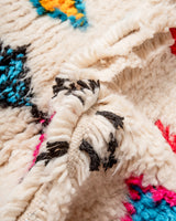Moderner, handgefertigter Berber-Teppich aus Marokko aus Azilal mit wunderschönen Farben und Mustern.
