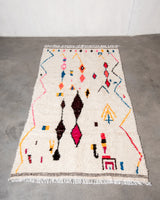 Modern designer handcrafted Berber rug from Morocco. Azilal rug with beautiful colors and patterns. Made of sheep’s wool and colourful cotton.