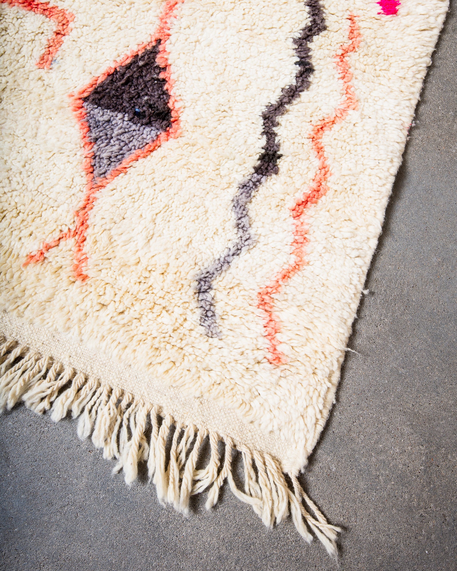 Modern, designer, handcrafted Berber rug from Morocco. Vintage carpet with beautiful colours and patterns and fluffy texture.
