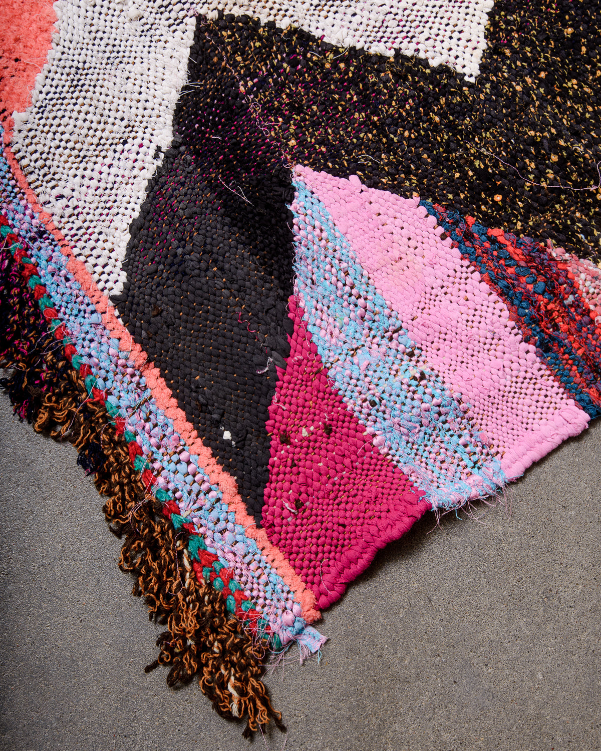 Modern, designer, handcrafted Berber rug from Morocco. Vintage carpet with beautiful colours and patterns.