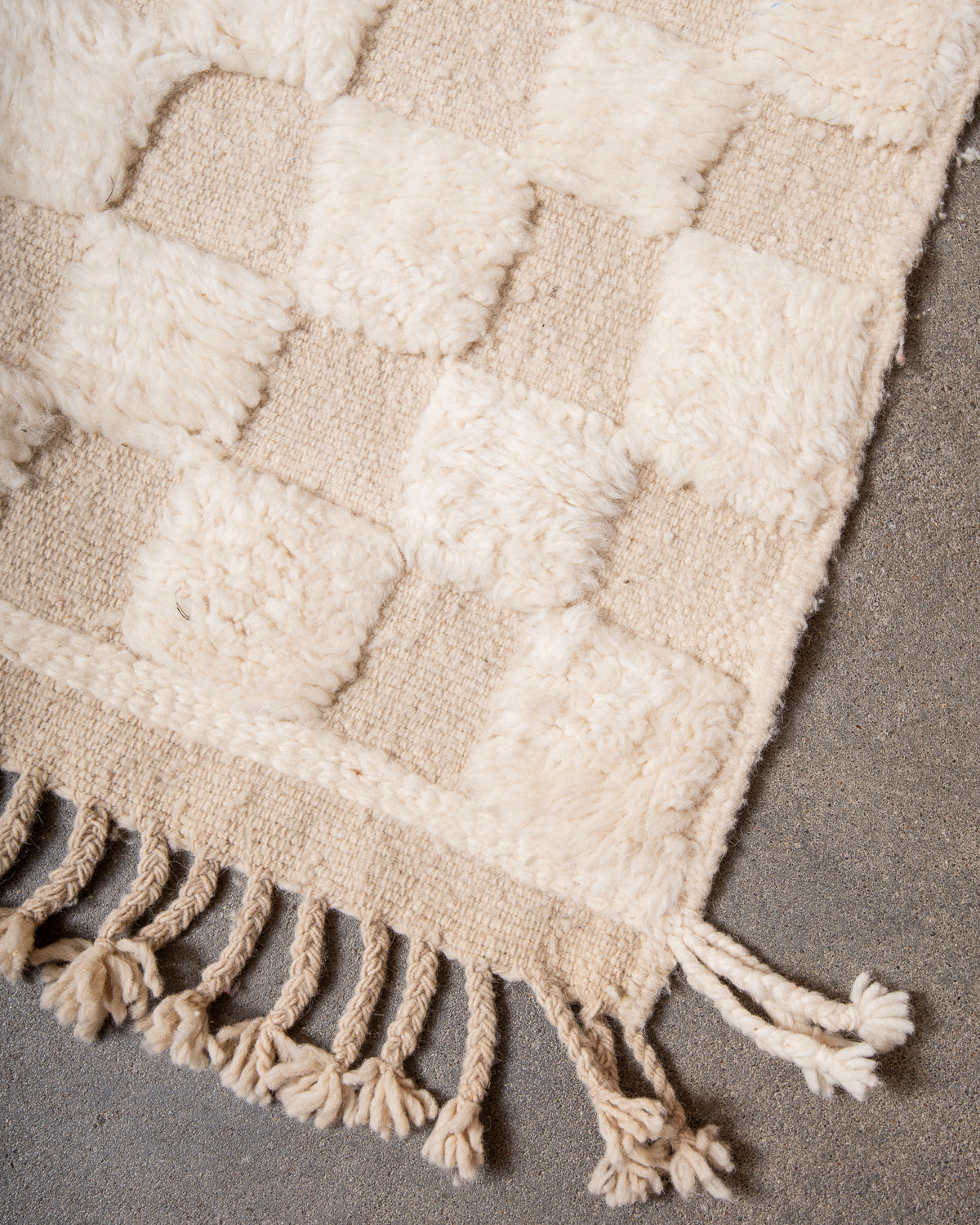 Modern, designer, handcrafted Berber rug from Morocco. Beniourain carpet with minimalist design, natural wool pile and a fluffy texture.