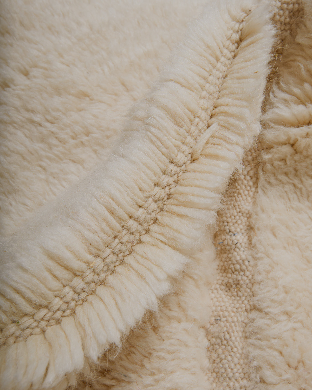 Close up showing pile and knotting of Beni Mrirt rug.