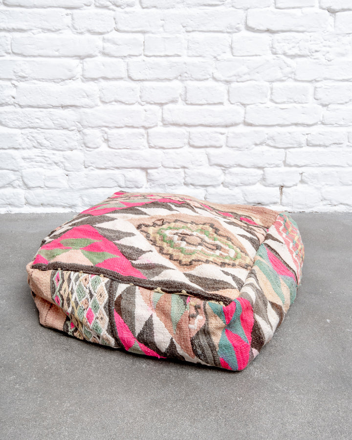 Vintage, handcrafted Berber floor cushion from Morocco. Kelim pouf with beautiful designs and robust flat weave. 100% wool.