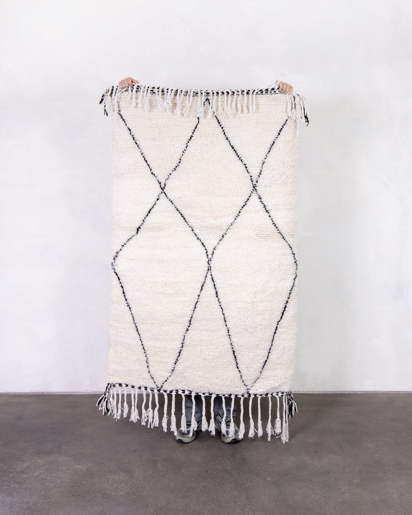 Modern designer handcrafted Berber rug from morocco Beniourain with beautiful colors and patterns