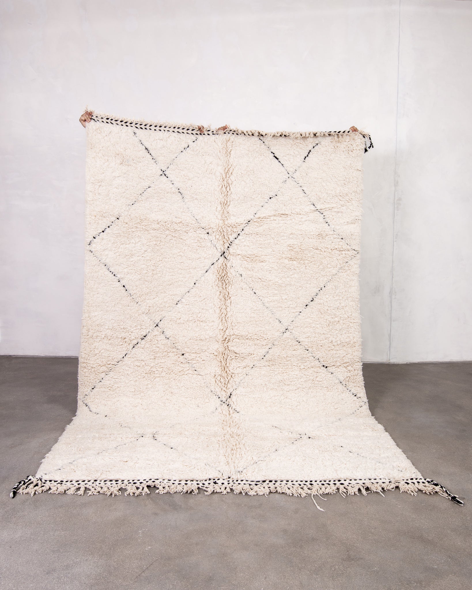 Modern designer handcrafted Berber rug from morocco Beniourain with beautiful colors and patterns