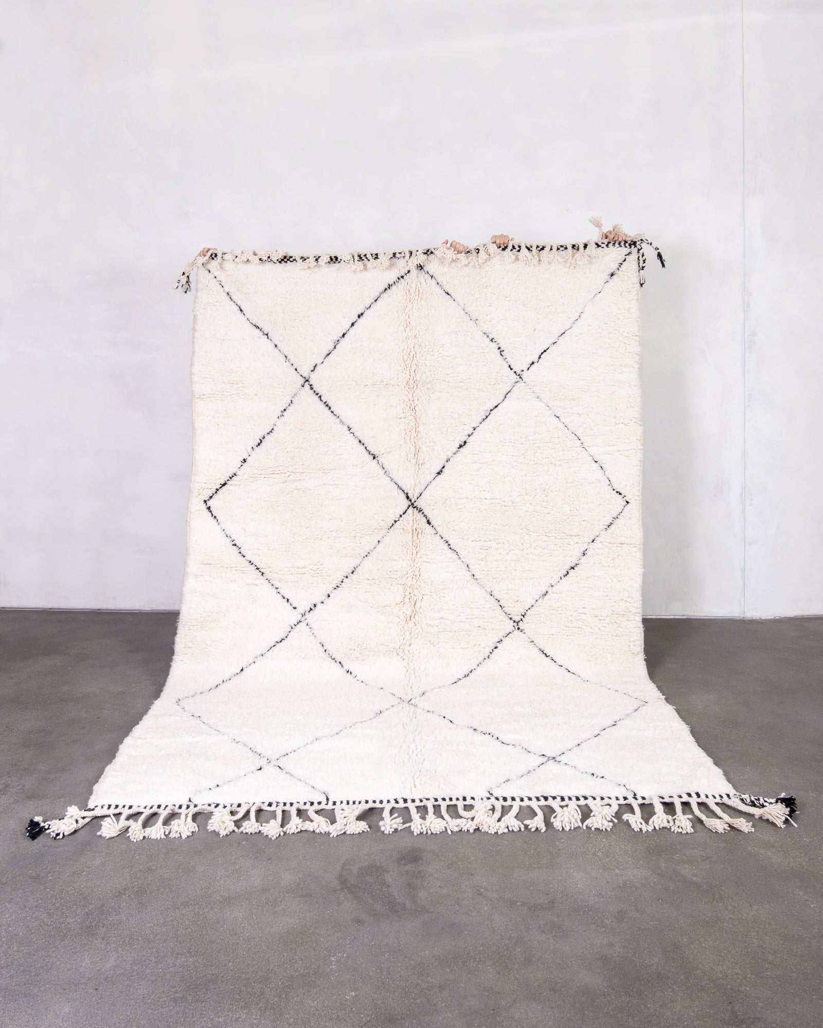 Modern designer handcrafted Berber rug from morocco Beniourain with beautiful colors and patterns