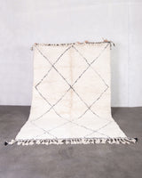 Moderner Designer handgefertigter Berber Teppich aus Marokko Beniourain mit schönen Farben und Mustern