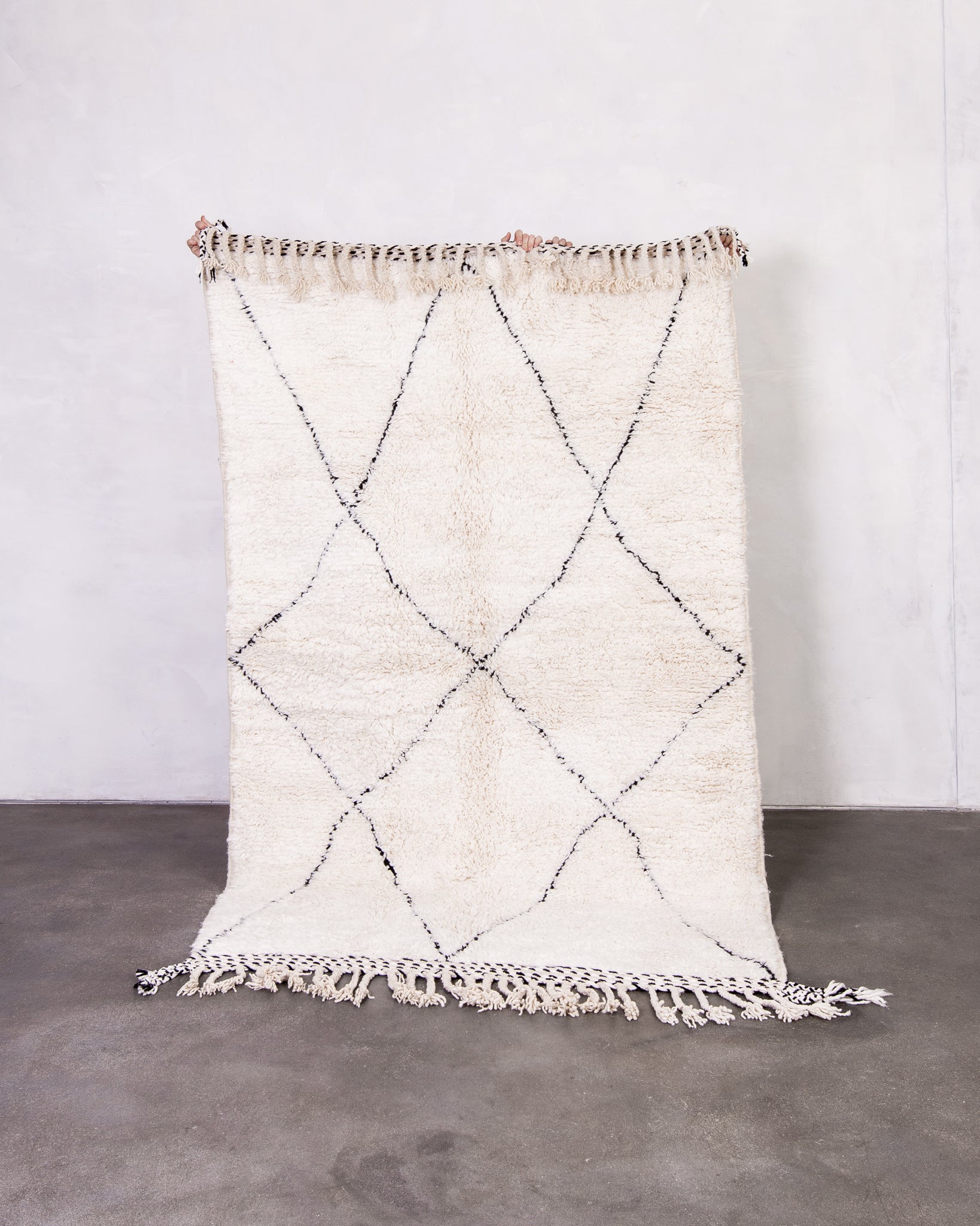 Modern designer handcrafted Berber rug from morocco Beniourain with beautiful colors and patterns