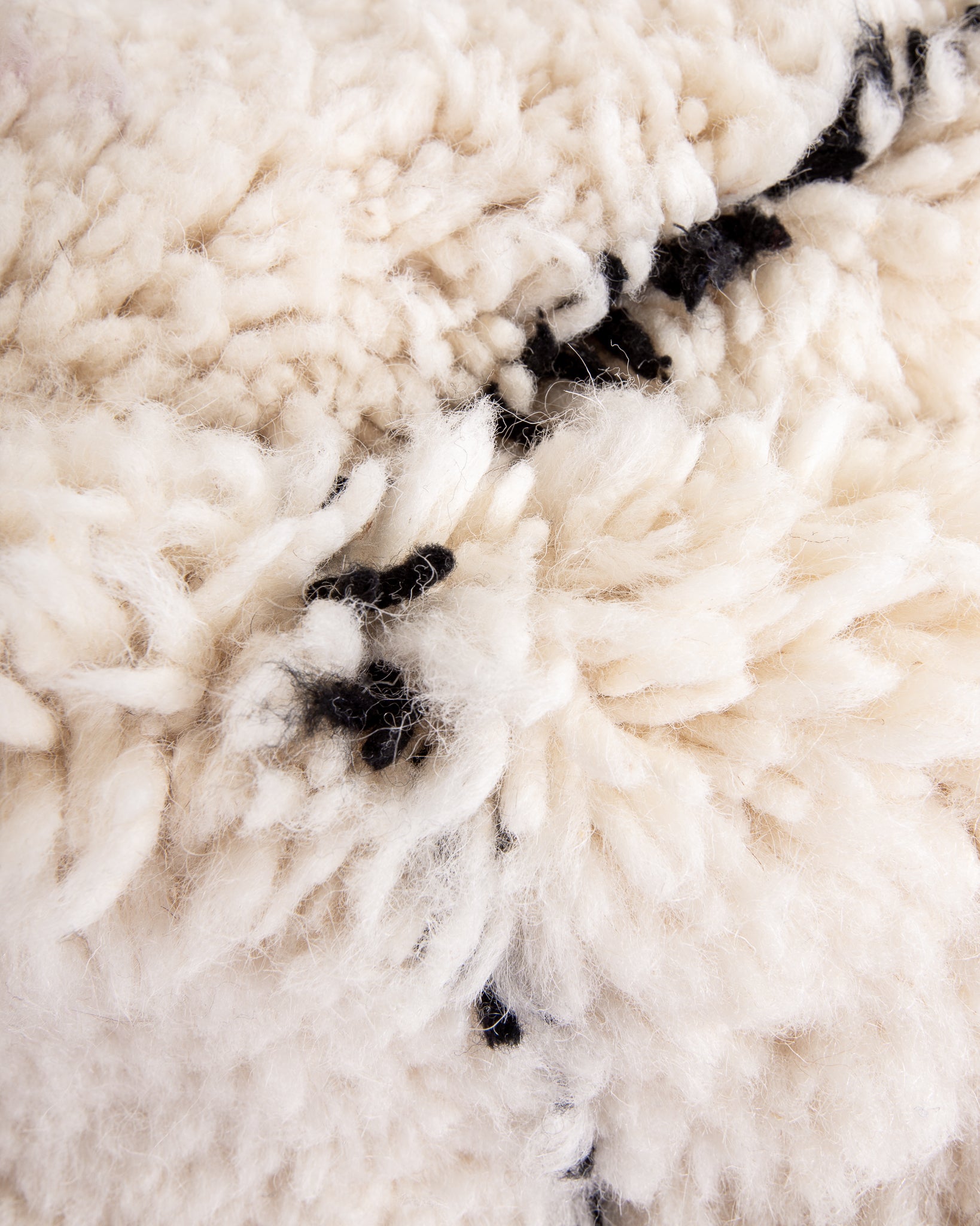 Modern designer handcrafted Berber rug from morocco Beniourain with beautiful colors and patterns