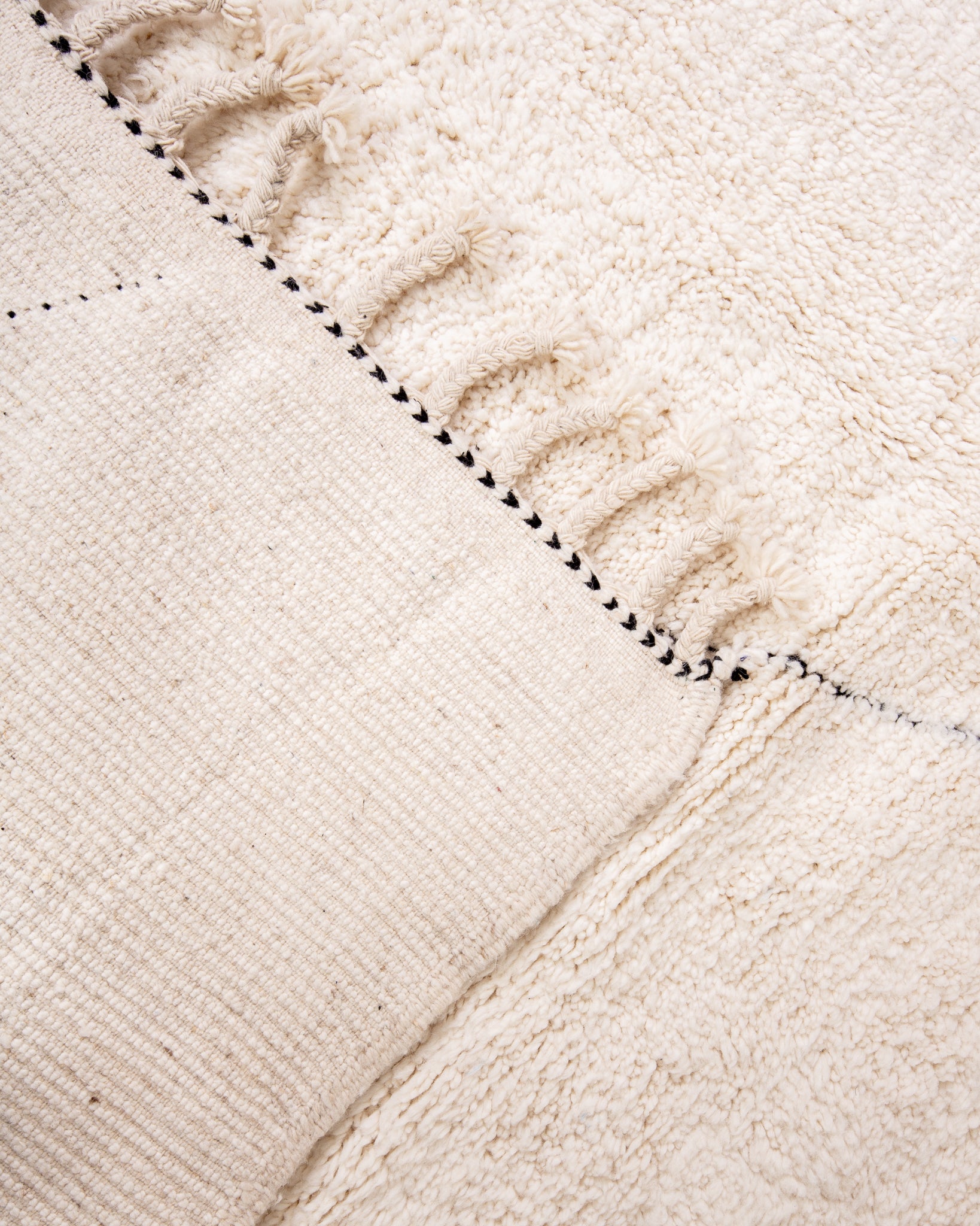 Modern designer handcrafted Berber rug from morocco Beniourain with beautiful colors and patterns