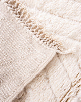 Moderner Designer handgefertigter Berber Teppich aus Marokko Beniourain mit schönen Farben und Mustern