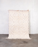 Moderner Designer handgefertigter Berber Teppich aus Marokko Beniourain mit schönen Farben und Mustern