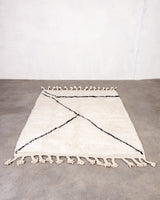 Moderner Designer handgefertigter Berber Teppich aus Marokko Beniourain mit schönen Farben und Mustern