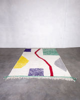 Moderner Designer handgefertigter Berber Teppich aus Marokko Beniourain mit schönen Farben und Mustern