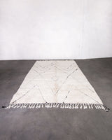 Moderner Designer handgefertigter Berber Teppich aus Marokko Beniourain mit schönen Farben und Mustern