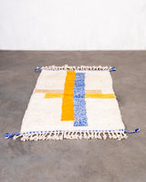 Moderner Designer handgefertigter Berber Teppich aus Marokko Beniourain mit schönen Farben und Mustern