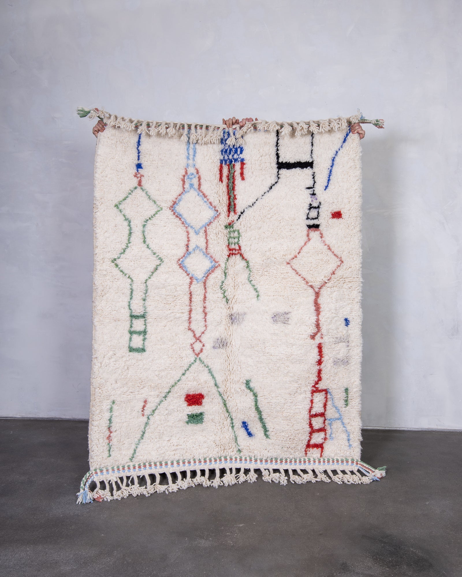 Modern designer handcrafted Berber rug from morocco Beniourain with beautiful colors and patterns