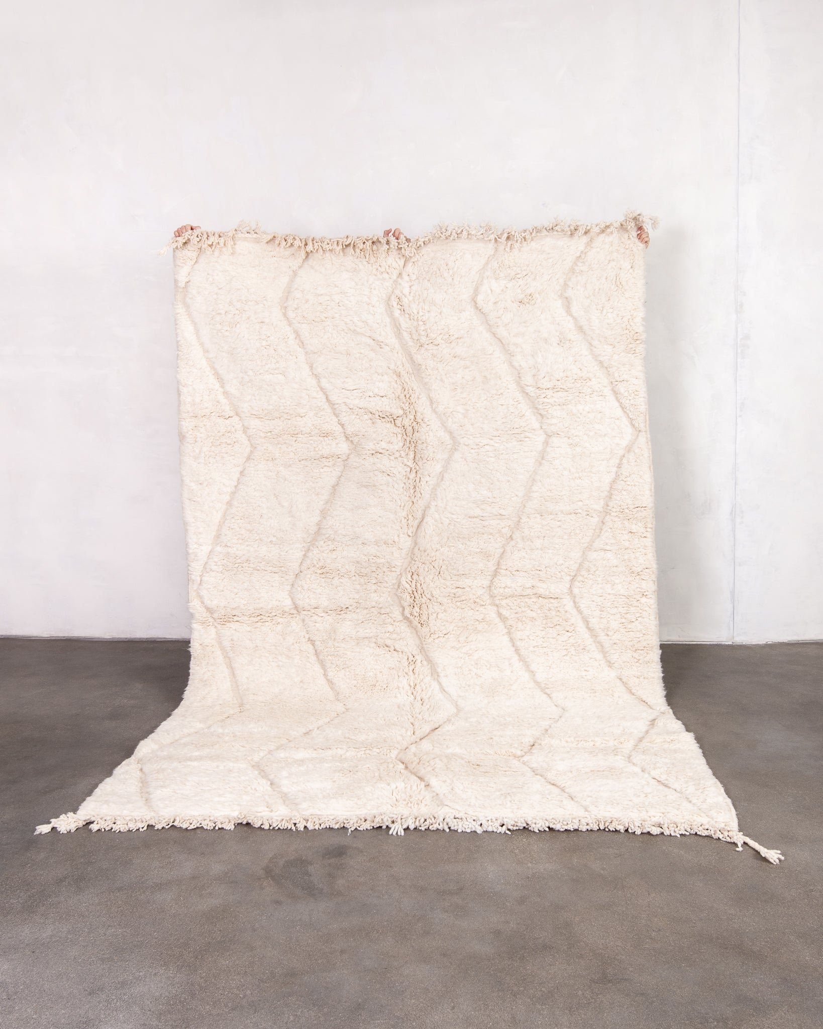 Modern designer handcrafted Berber rug from morocco Beniourain with beautiful colors and patterns