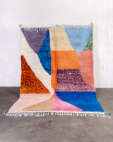 Moderner Designer handgefertigter Berber Teppich aus Marokko Beniourain mit schönen Farben und Mustern