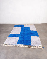 Moderner Designer handgefertigter Berber Teppich aus Marokko Beniourain mit schönen Farben und Mustern