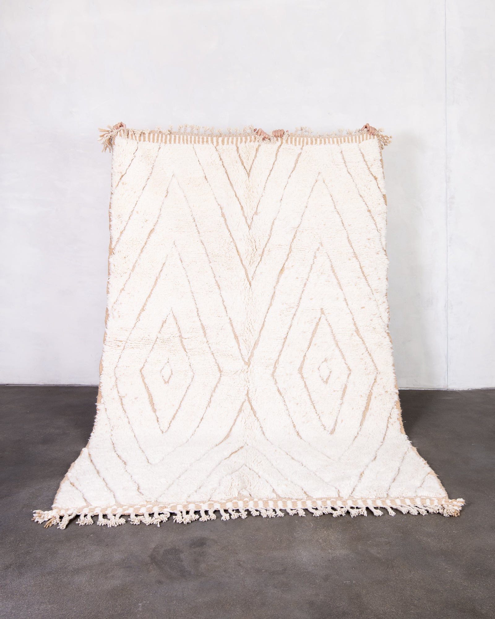 Modern designer handcrafted Berber rug from morocco Beniourain with beautiful colors and patterns