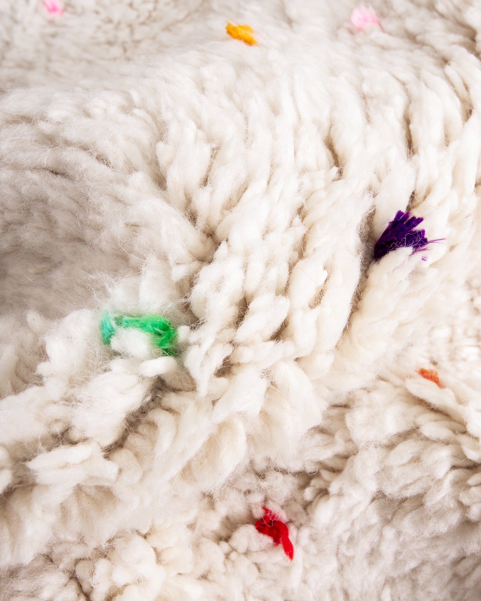 Modern designer handcrafted Berber rug from morocco Beniourain with beautiful colors and patterns