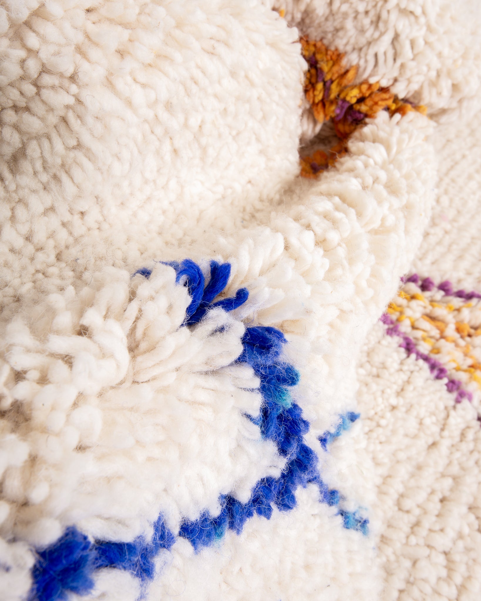 Modern designer handcrafted Berber rug from morocco Beniourain with beautiful colors and patterns