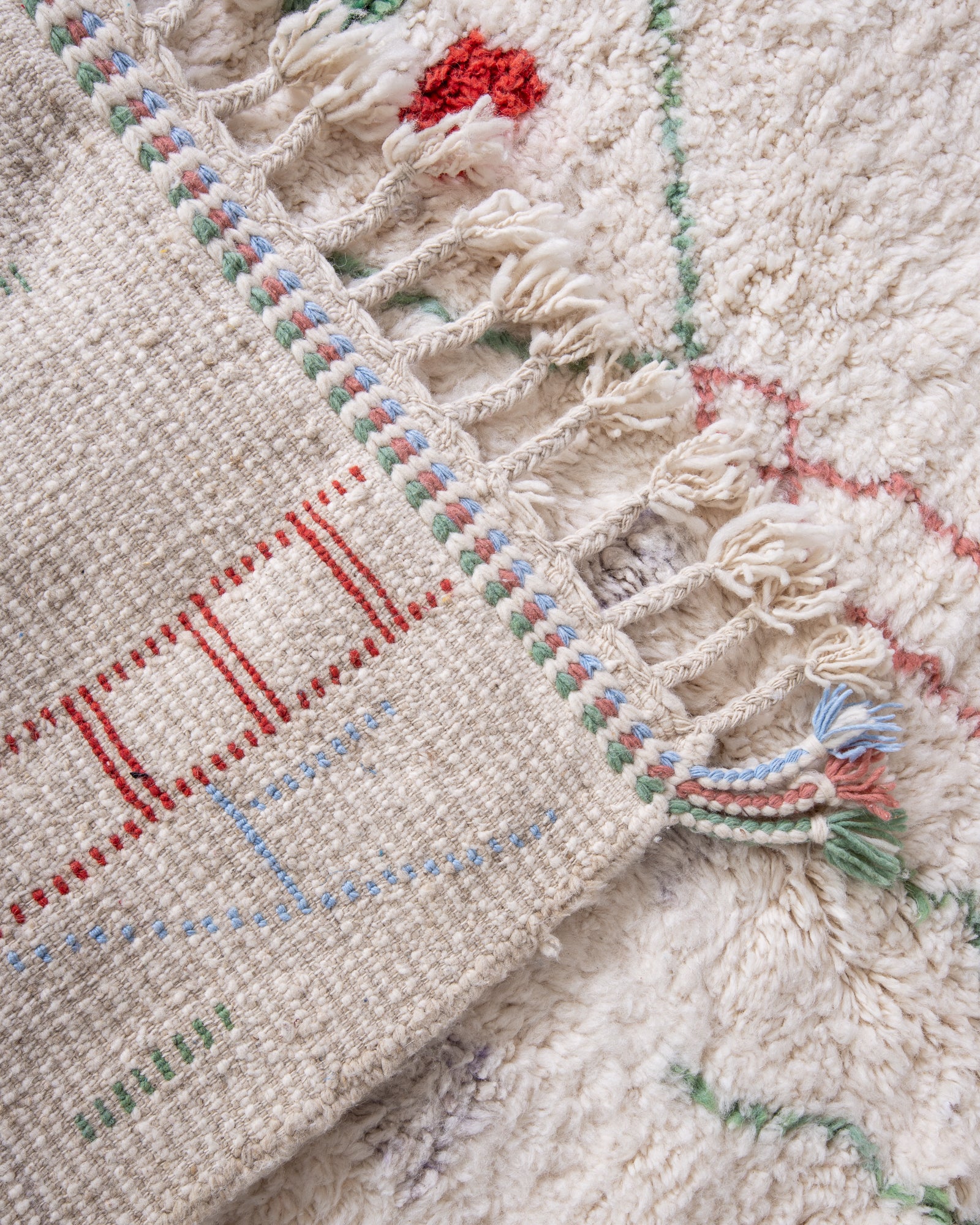 Modern designer handcrafted Berber rug from morocco Beniourain with beautiful colors and patterns