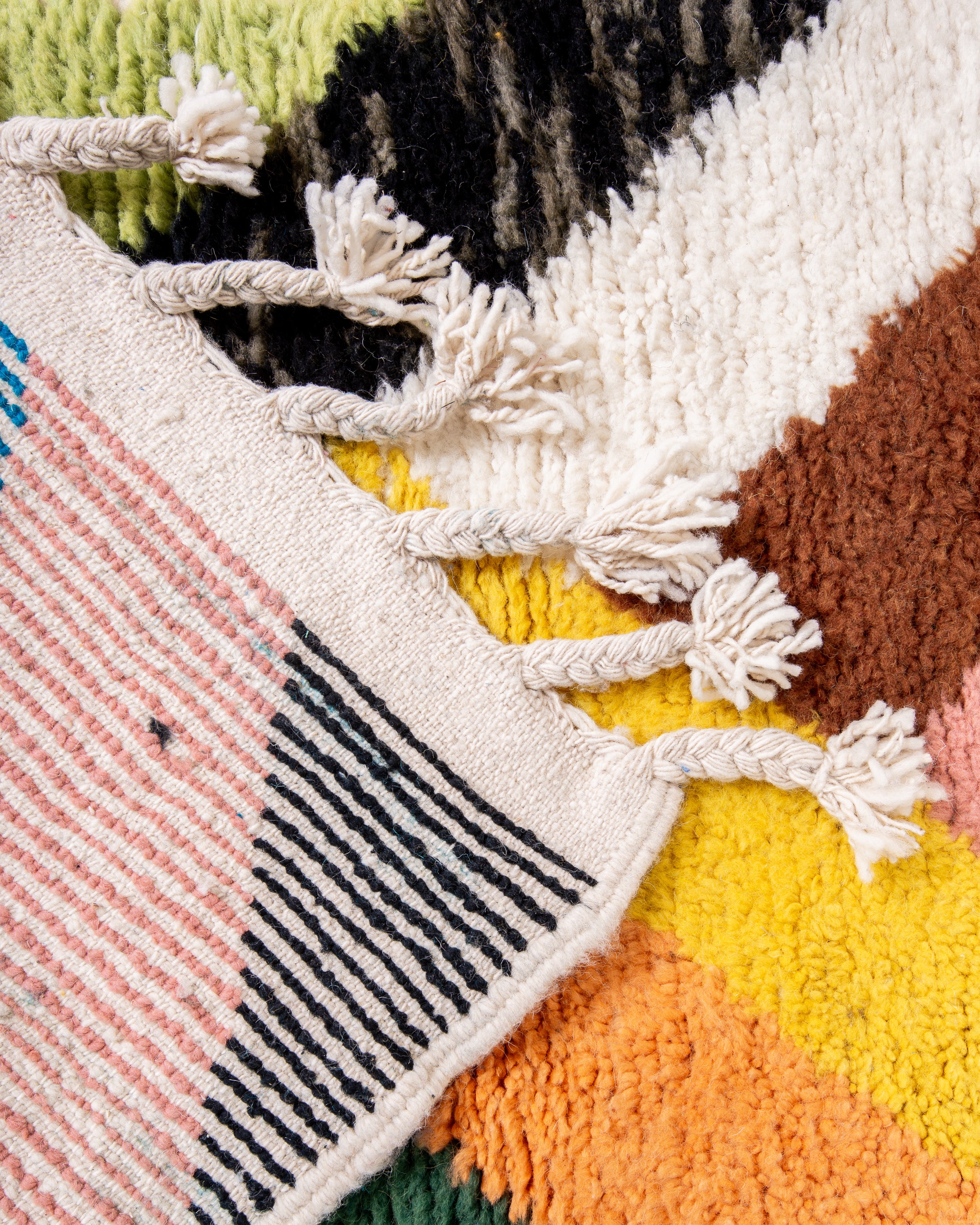 Modern designer handcrafted Berber rug from morocco Beniourain with beautiful colors and patterns