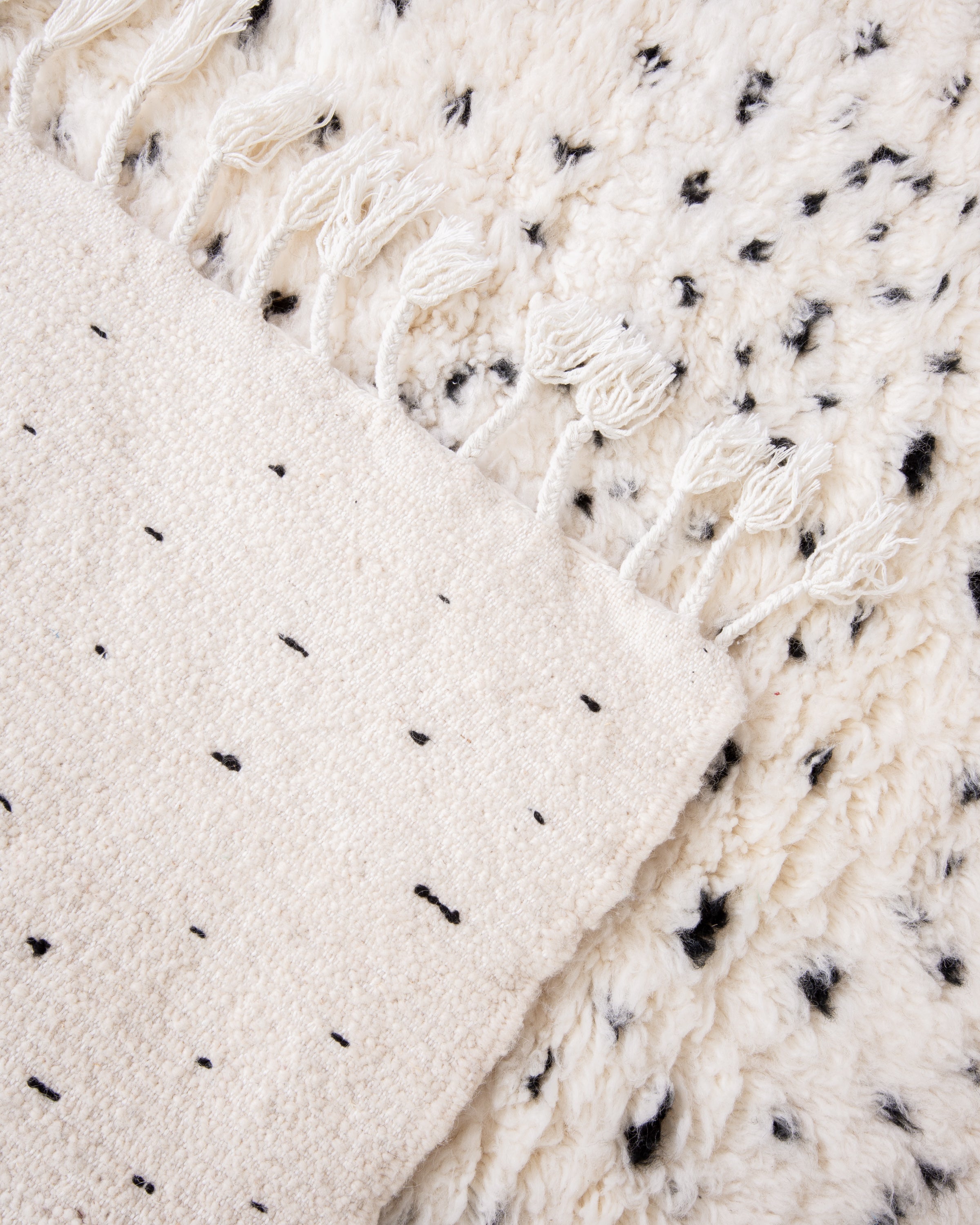 Modern designer handcrafted Berber rug from morocco Beniourain with beautiful colors and patterns