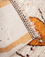Moderner Designer handgefertigter Berber Teppich aus Marokko Beniourain mit schönen Farben und Mustern