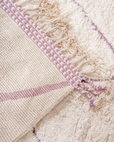 Moderner Designer handgefertigter Berber Teppich aus Marokko Beniourain mit schönen Farben und Mustern