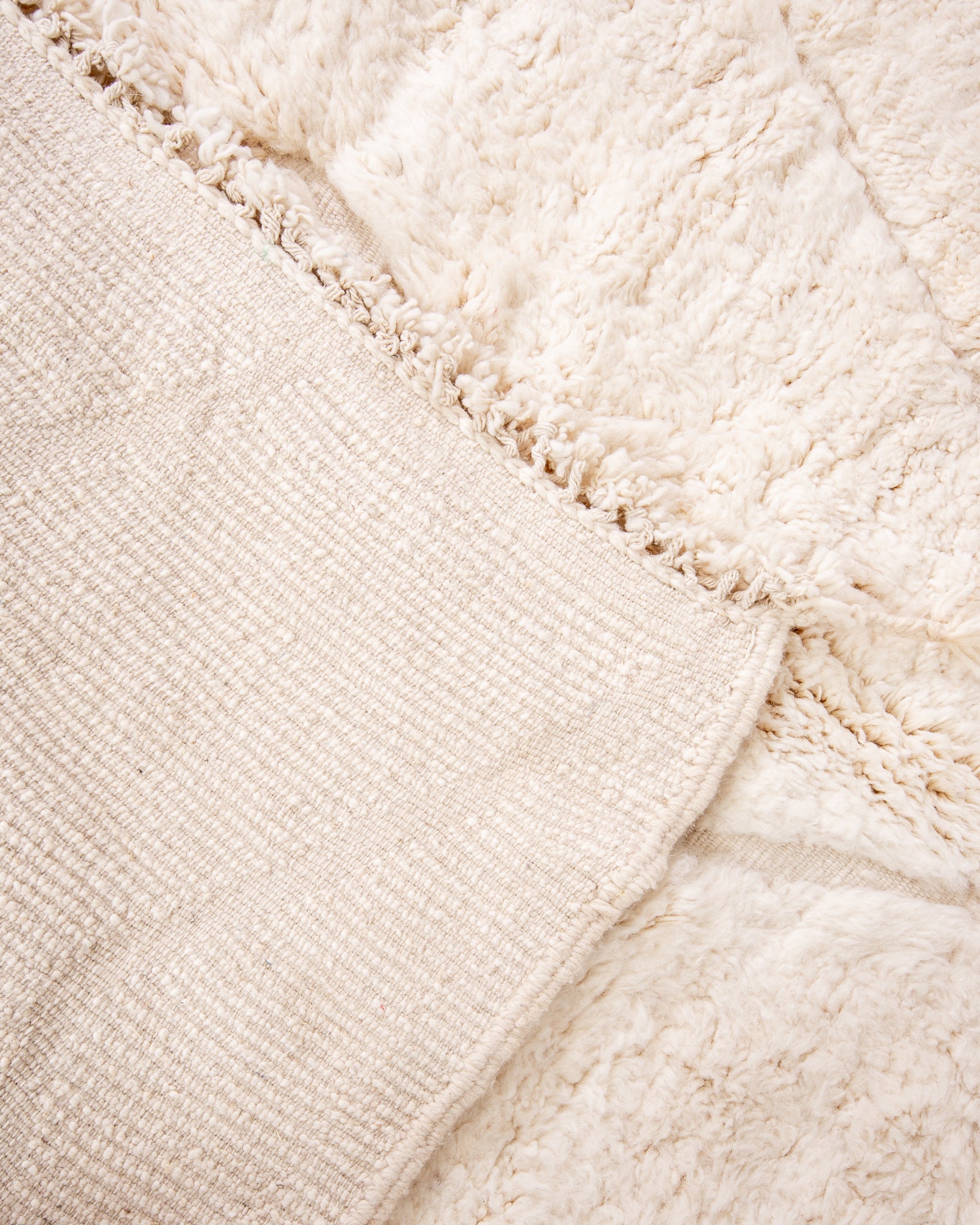 Modern designer handcrafted Berber rug from morocco Beniourain with beautiful colors and patterns