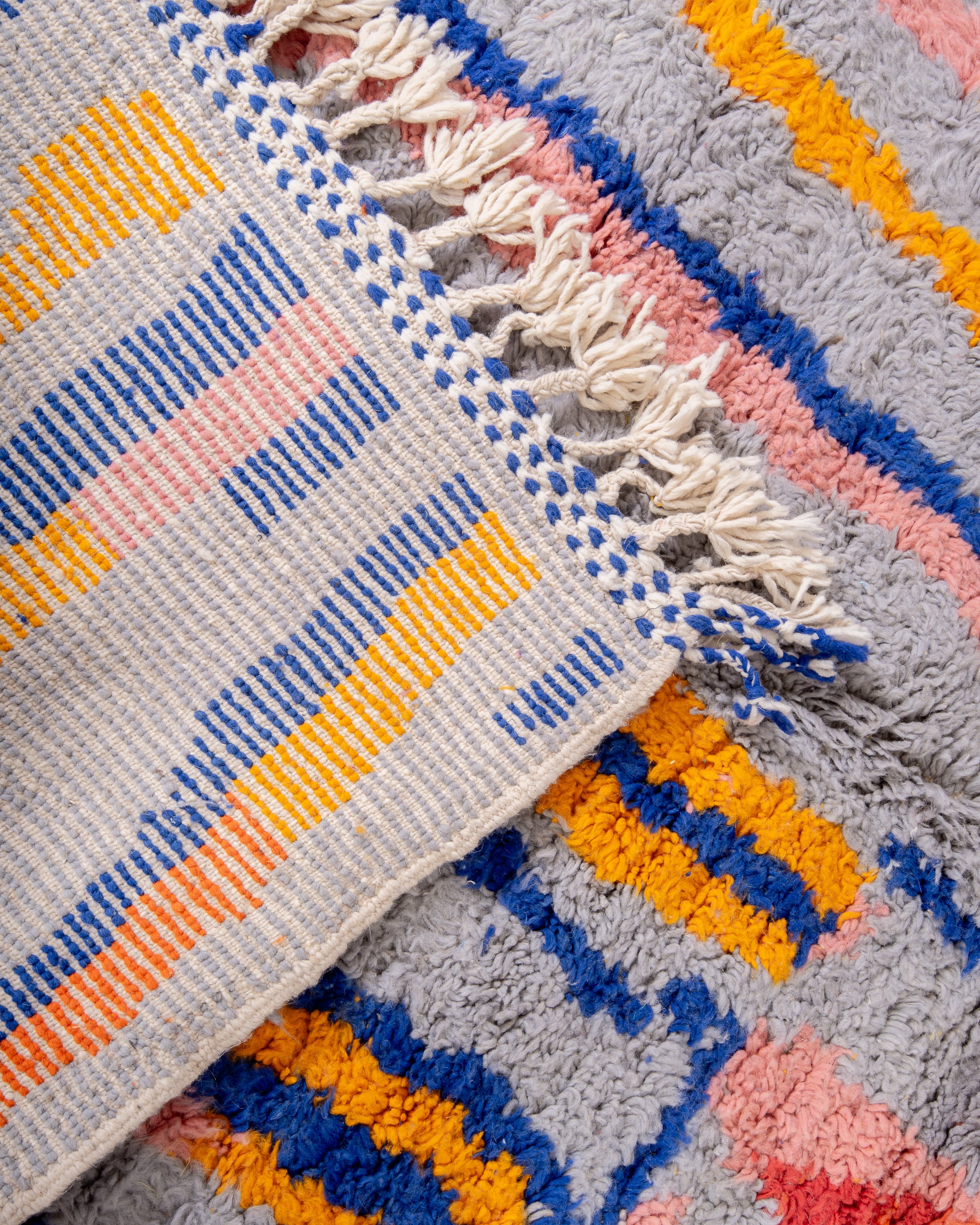 Modern designer handcrafted Berber rug from morocco Beniourain with beautiful colors and patterns