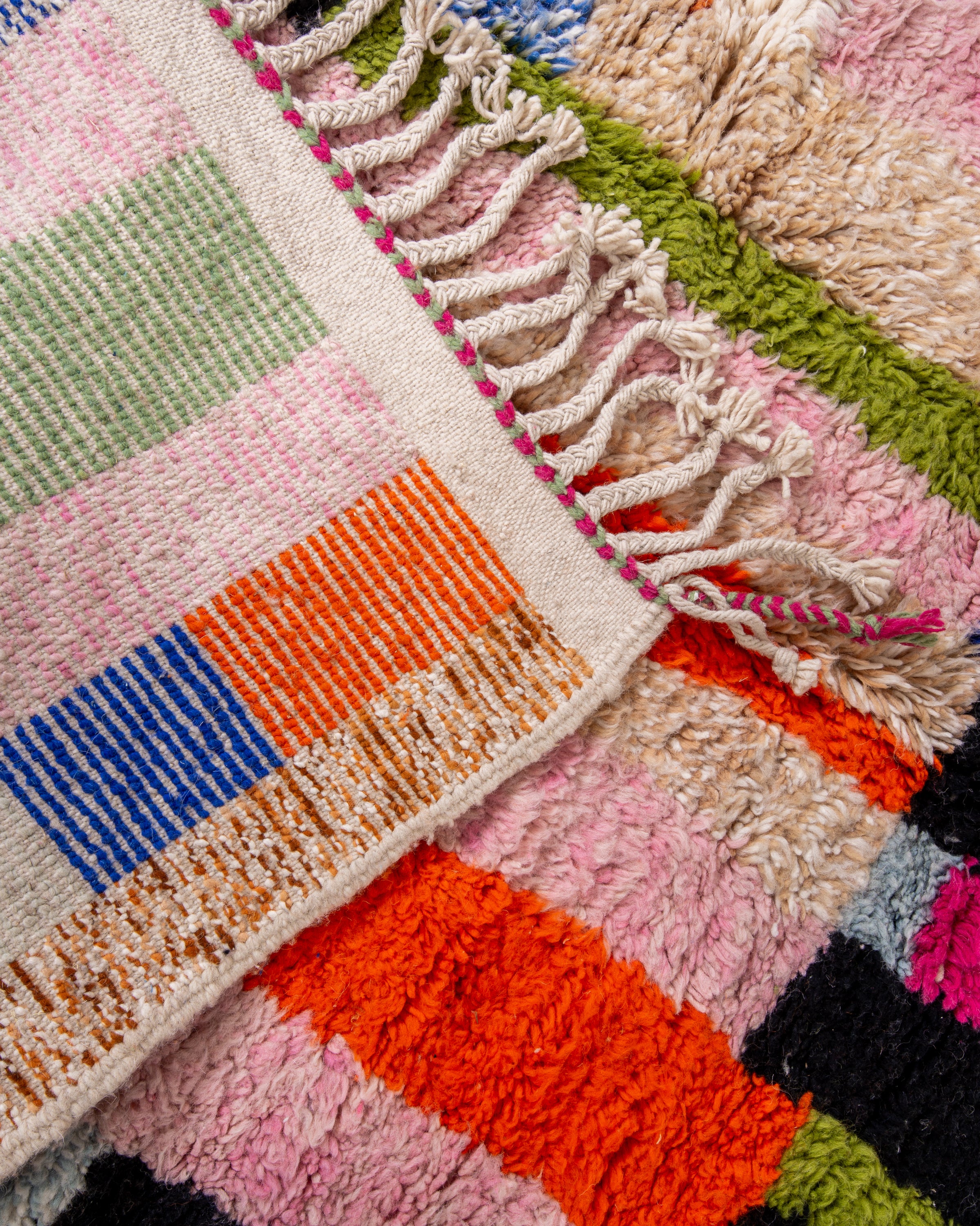 Modern designer handcrafted Berber rug from morocco Beniourain with beautiful colors and patterns