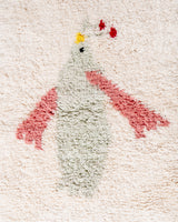 Moderner, handgefertigter Berber-Teppich aus Marokko. Beniourain-Teppich mit schönen Farben und Mustern und flauschiger Wollstruktur.