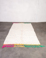 Moderner Designer handgefertigter Berber Teppich aus Marokko Beniourain mit schönen Farben und Mustern