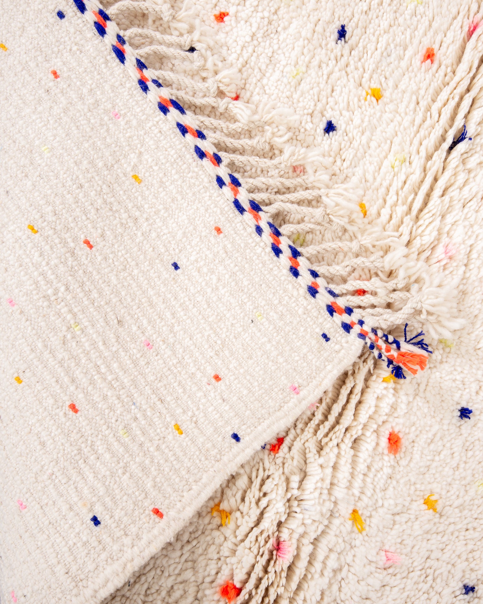 Modern designer handcrafted Berber rug from morocco Beniourain with beautiful colors and patterns