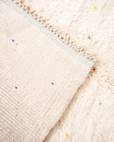 Moderner Designer handgefertigter Berber Teppich aus Marokko Beniourain mit schönen Farben und Mustern
