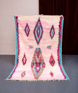 Moderner Designer handgefertigter Berber-Teppich aus Marokko Boujad mit wunderschönen Farben und Mustern
