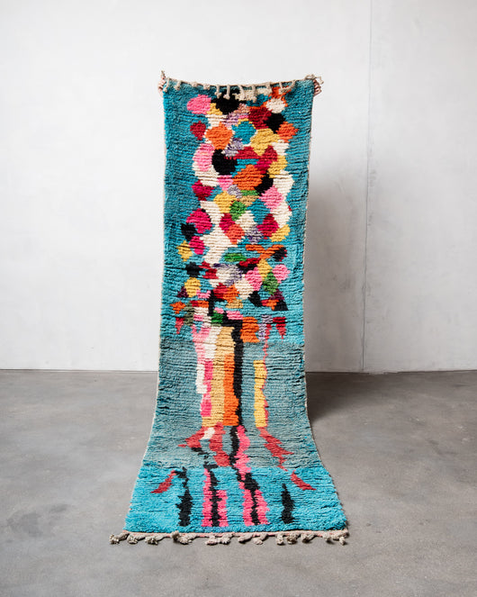 Moderner handgefertigter Berber-Teppich aus Marokko. Boujed mit schönen Farben und Mustern.
