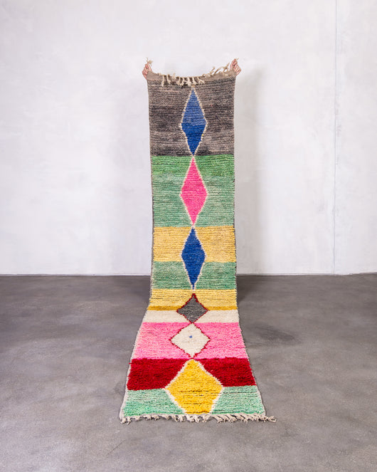 Moderner Designer handgefertigter Berber-Teppich aus Marokko Boujed mit wunderschönen Farben und Mustern