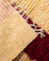 Moderner Designer handgefertigter Berber-Teppich aus Marokko Boujed mit wunderschönen Farben und Mustern