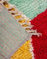 Moderner Designer handgefertigter Berber-Teppich aus Marokko Boujed mit wunderschönen Farben und Mustern